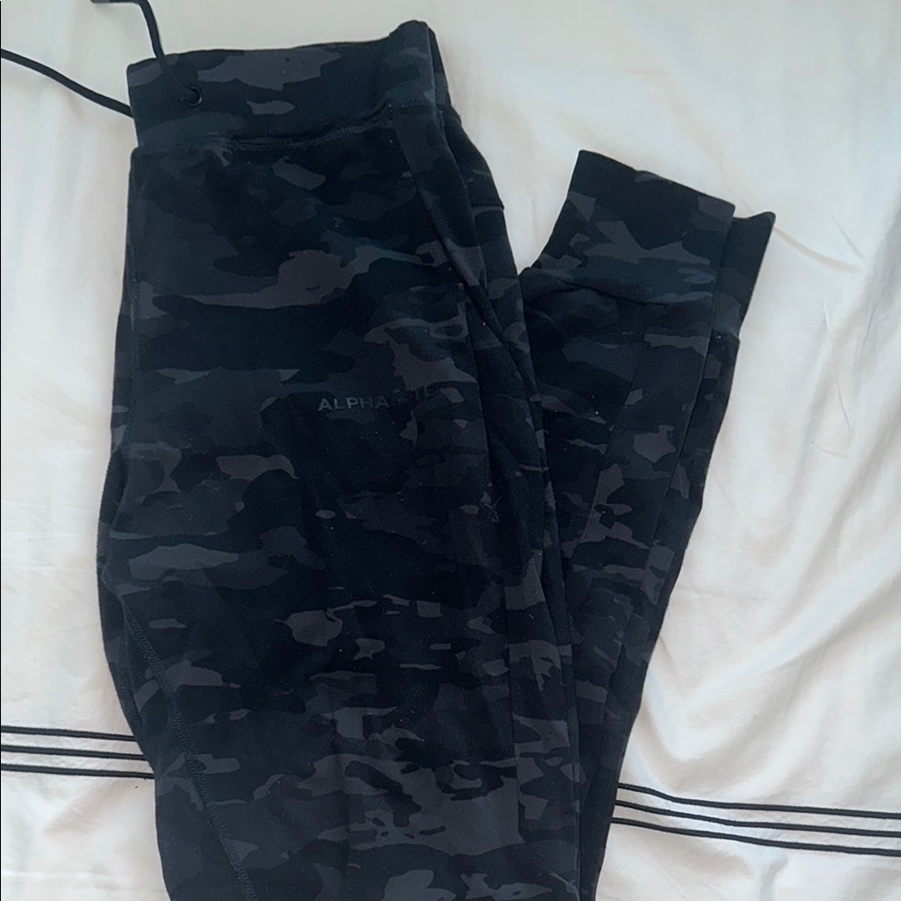 Alphalete Black Camo Joggers